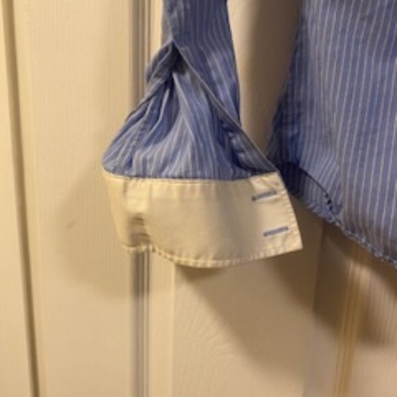 Women's Size 8 Banana Republic Blue Stretch Pin-Striped Long Sleeve Shirt - Picture 5 of 6